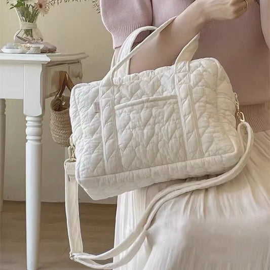 Sac à langer matelassé en coton bio élégant avec bandoulière